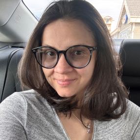 Luz nayiby, Babysitter à Moncton