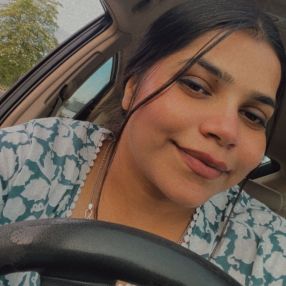 Pooja, Babysitter à Nanaimo