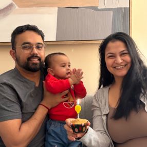 Ananya, Famille à Milton