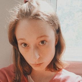 Julia, Babysitter in Halifax