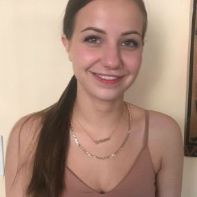 Brianna, Babysitter in Markham
