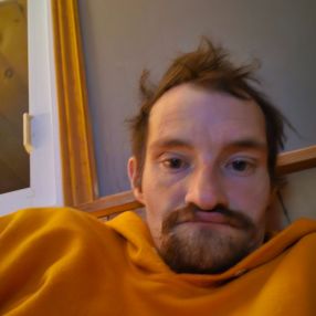 Travis, Babysitter in Parry Sound
