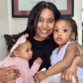 Awa, Family in Ottawa