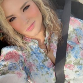 Natasha, Babysitter in Lethbridge