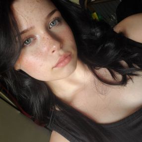 Jozie, Babysitter in Strathroy