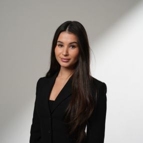 Alexandra, Babysitter in Mirabel