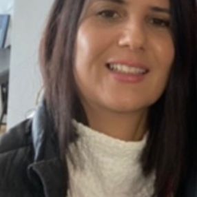 Roshanak, Babysitter in Newmarket