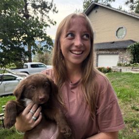 Makana, Babysitter à Calgary