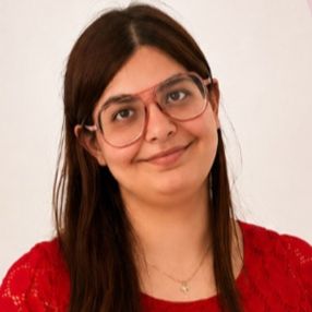 Golnar, Babysitter à Toronto