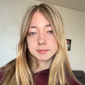 Alix, Babysitter in Shawinigan