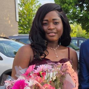Fanela, Babysitter in Repentigny