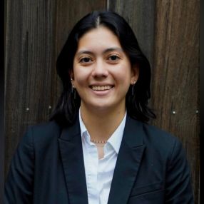 Chloé, Babysitter à Montreal