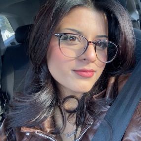 Hamna, Babysitter in Strathroy