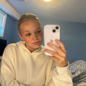 Maddy, Babysitter in Innisfil