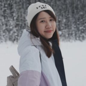 Cho Yi, Babysitter à Calgary