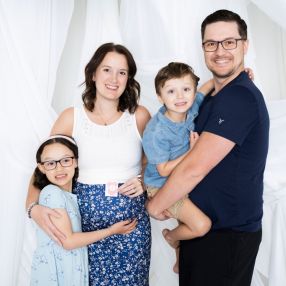 Teala, Famille à Regina