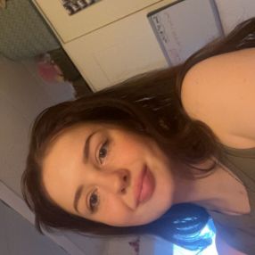 Brooklyn, Babysitter in Smiths Falls