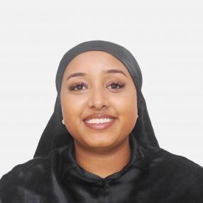 Nada, Babysitter à Toronto