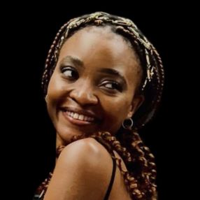 Khethiwe, Babysitter in Hamilton