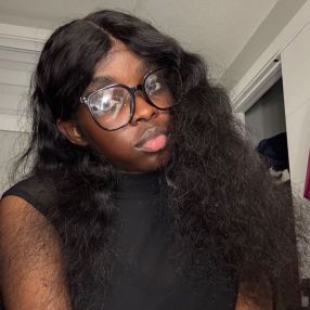 Nelvie, Babysitter in Calgary