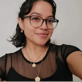 Amy, Babysitter à Montreal
