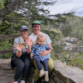 Lars, Famille à Delta