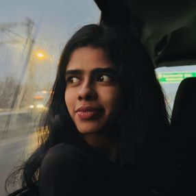 Malavika, Babysitter à Georgina