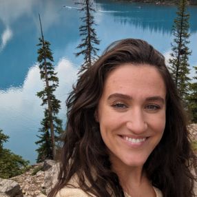 Elisha, Babysitter in Vancouver
