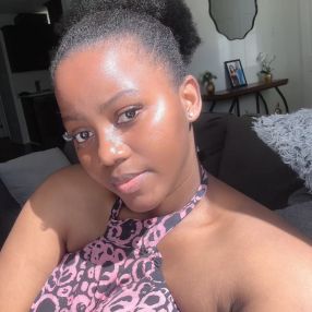 Awezae, Babysitter in Gatineau