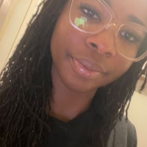 Chinwe, Babysitter à Saint-Lazare