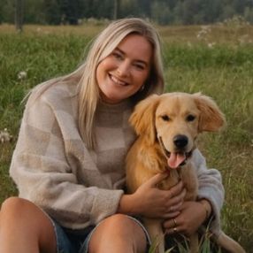 Edyn, Babysitter in Red Deer