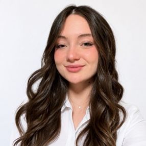 Alexia, Babysitter in Smiths Falls