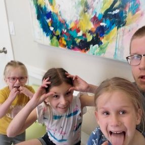 Dan, Famille à Kitchener