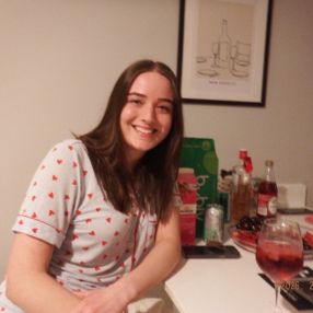 Alexa, Babysitter in Nanaimo