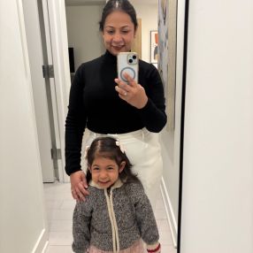 Kritika, Famille à Oakville