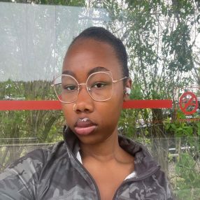 Amina Obougou, Famille à Québec