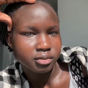 Nyabitu, Babysitter in Airdrie