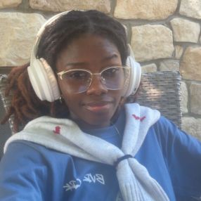 Princess Konadu, Babysitter à Winnipeg