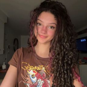 Maria heloisa, Babysitter in Mirabel