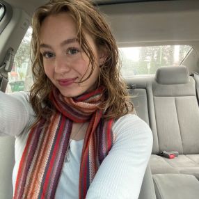 Taylor, Babysitter in Victoria