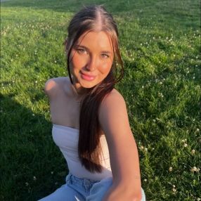 Nicole, Babysitter in Penticton