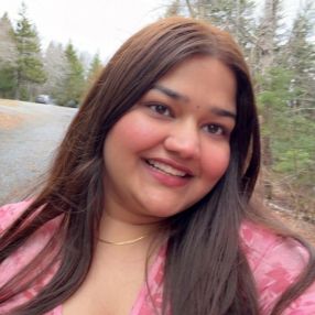 Simran, Babysitter à Barrie