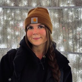 Hailey, Babysitter à Spruce Grove