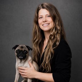 Elizabeth, Babysitter à Chestermere