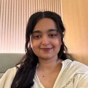Khushi, Babysitter in Winnipeg