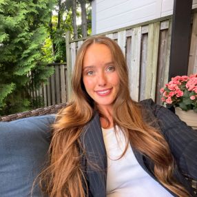 Grace, Babysitter à Grimsby