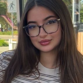 Lina, Babysitter in Edmonton