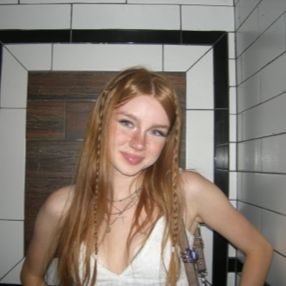 Chloe, Babysitter à Metro Vancouver