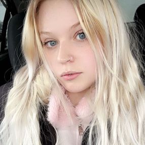 Peyton, Babysitter in Prince Albert