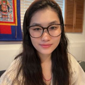 Damche, Babysitter in Vancouver
